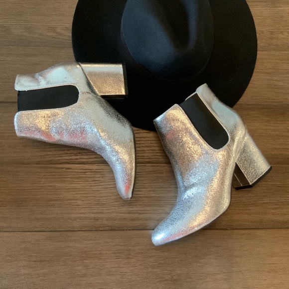 MIA Sparkly booties - Picture 6 of 6